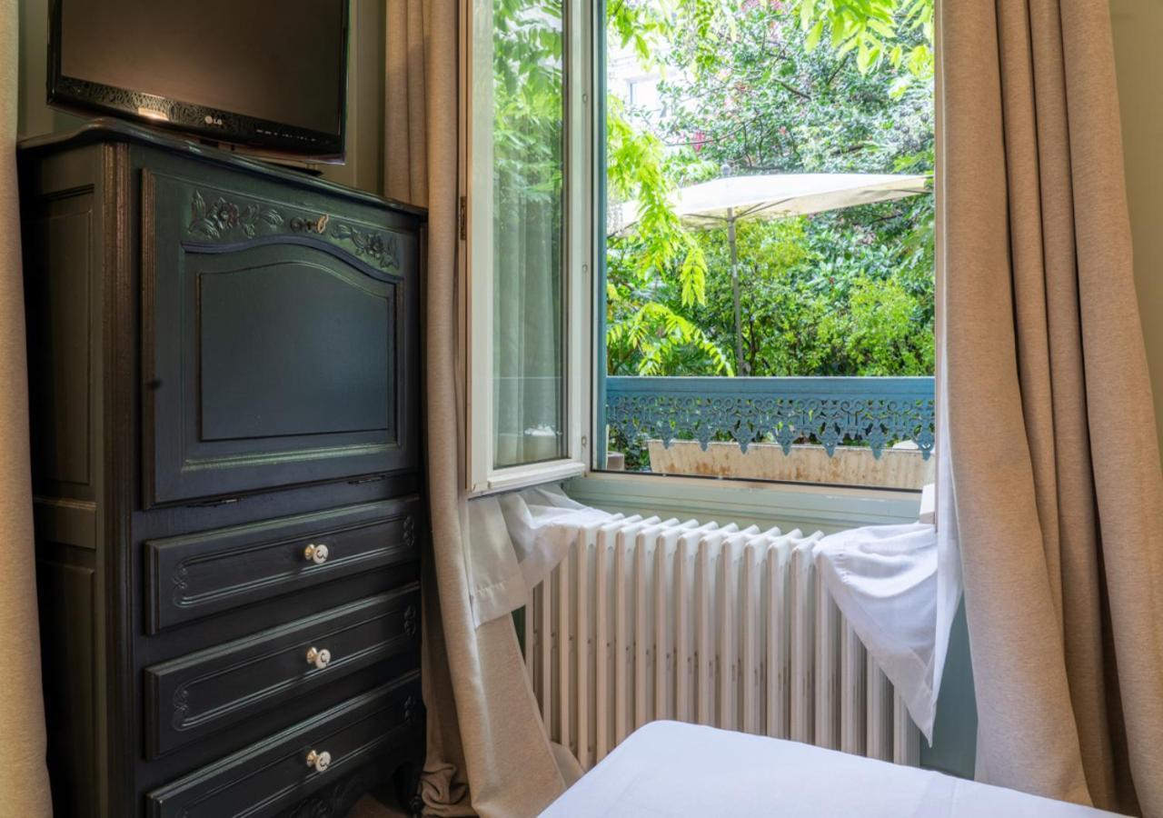 Nouvel Hotel Parigi Esterno foto