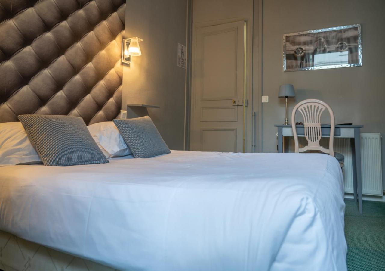 Nouvel Hotel Parigi Esterno foto