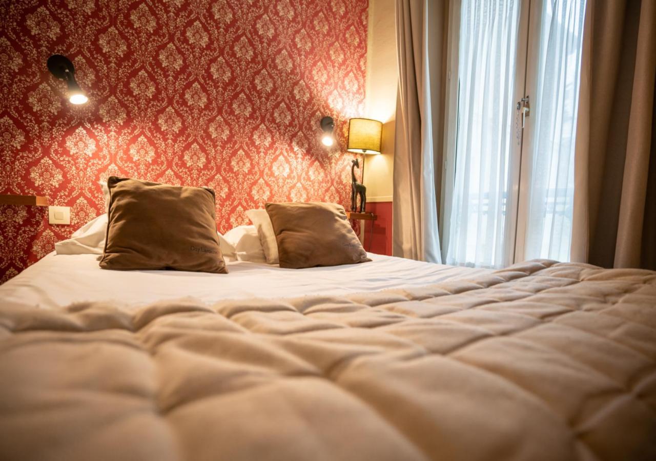Nouvel Hotel Parigi Esterno foto