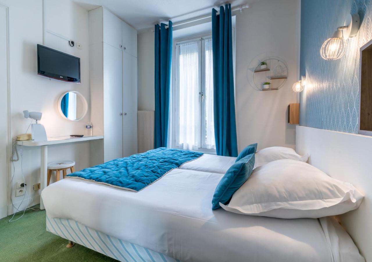 Nouvel Hotel Parigi Esterno foto