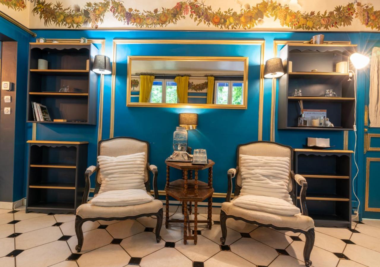 Nouvel Hotel Parigi Esterno foto