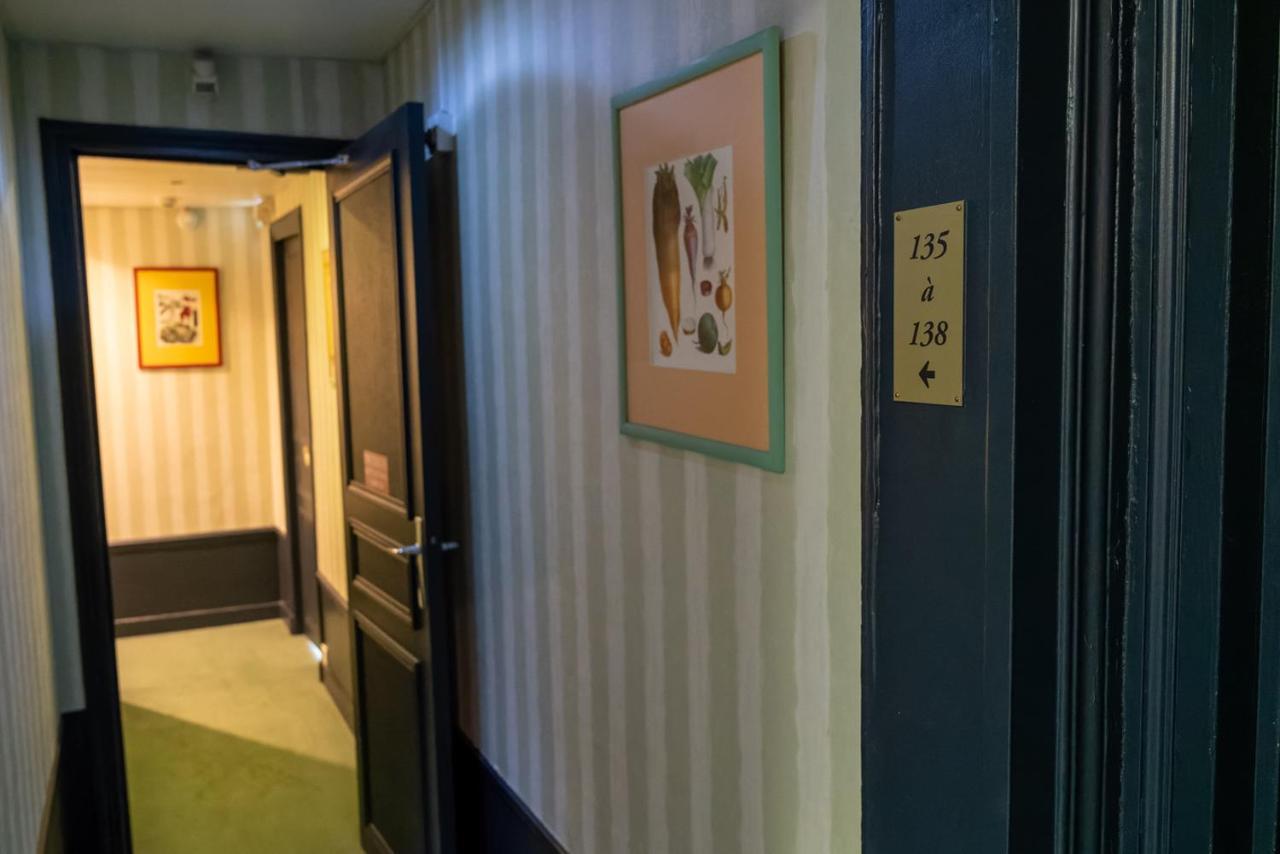 Nouvel Hotel Parigi Esterno foto